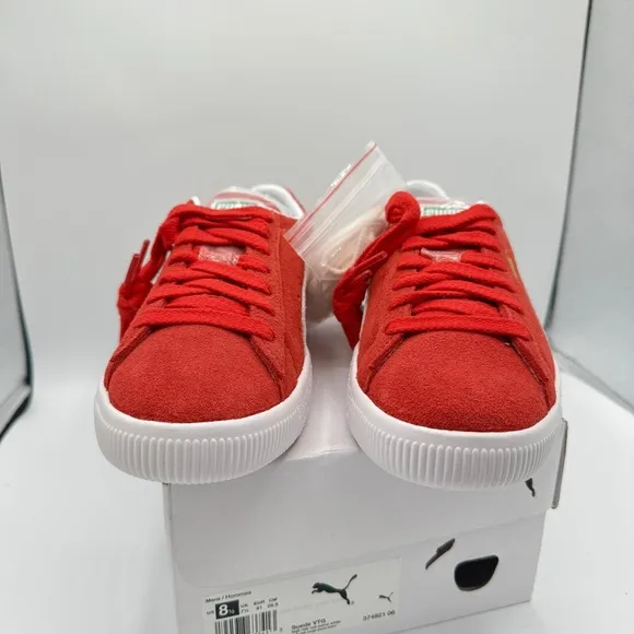 NWT Puma Suede VTG Textured Leather Sneakers , extra laces , high risk red white