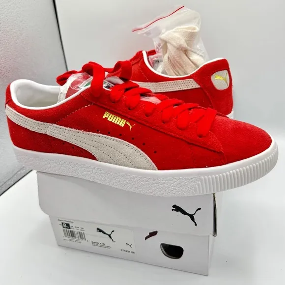 NWT Puma Suede VTG Textured Leather Sneakers , extra laces , high risk red white