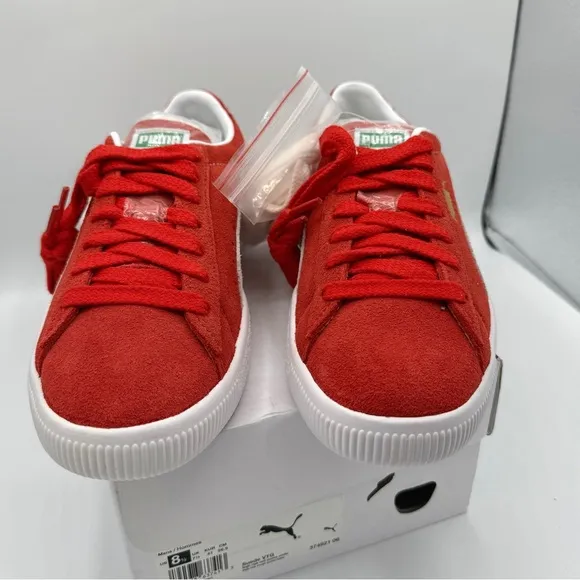 NWT Puma Suede VTG Textured Leather Sneakers , extra laces , high risk red white