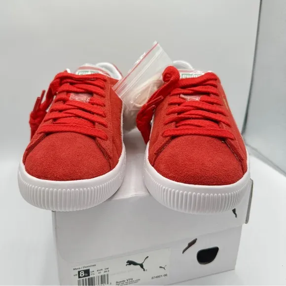 NWT Puma Suede VTG Textured Leather Sneakers , extra laces , high risk red white