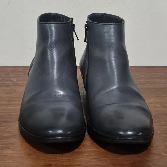 Paul Green Gray Leather Boots, Women's Luxury Soft Leathe Ankle Boots - Size 5.5