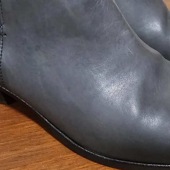 Paul Green Gray Leather Boots, Women's Luxury Soft Leathe Ankle Boots - Size 5.5