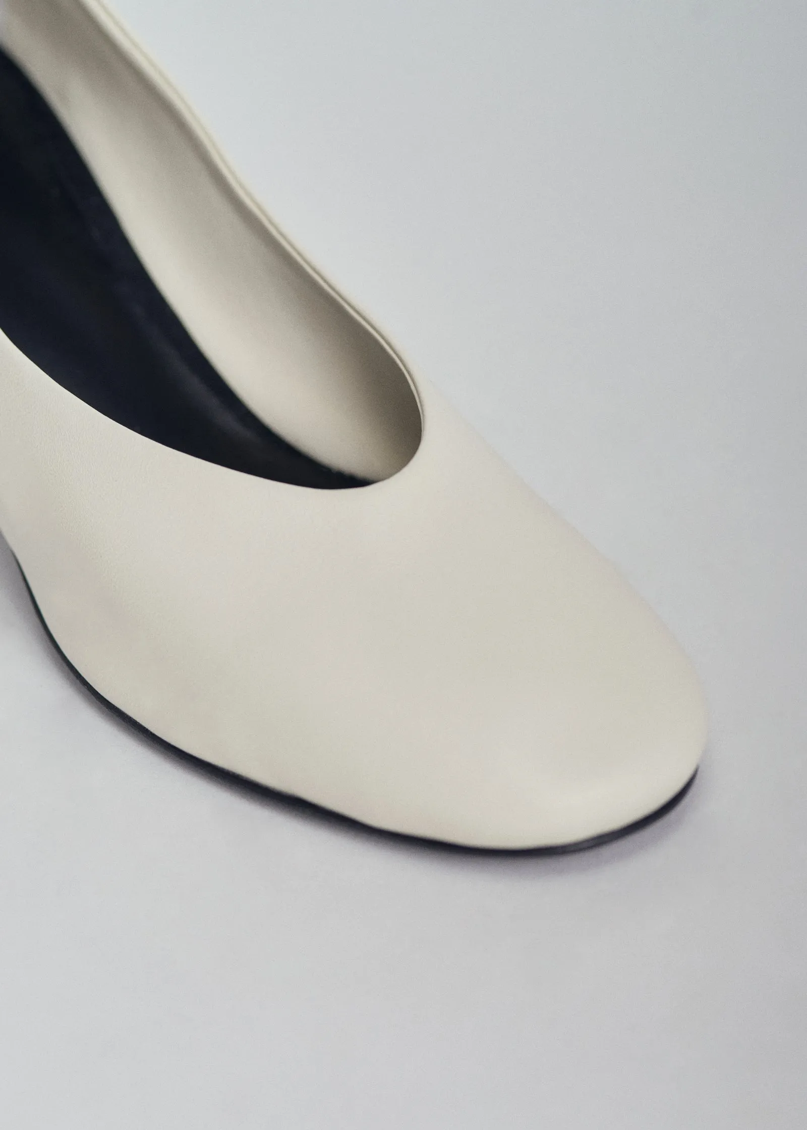 Pump Heel in Smooth Leather - Ivory