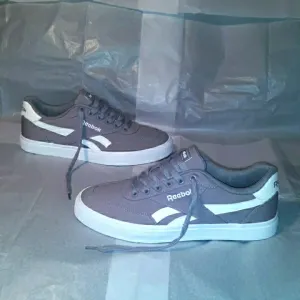Reebok Sneakers Brand NEW, Men size 10