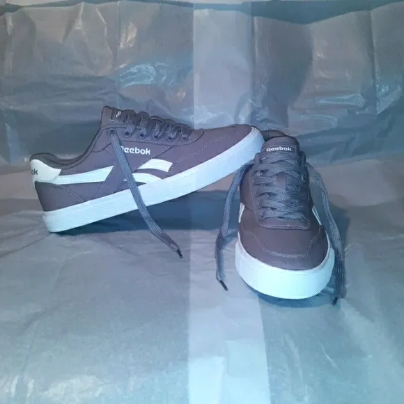 Reebok Sneakers Brand NEW, Men size 10