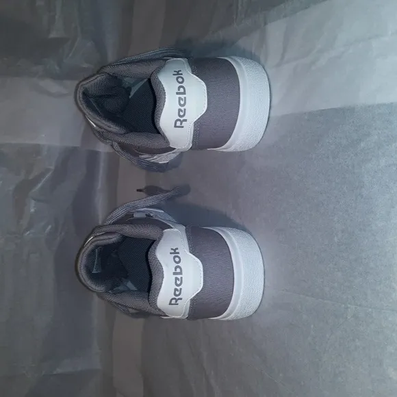 Reebok Sneakers Brand NEW, Men size 10