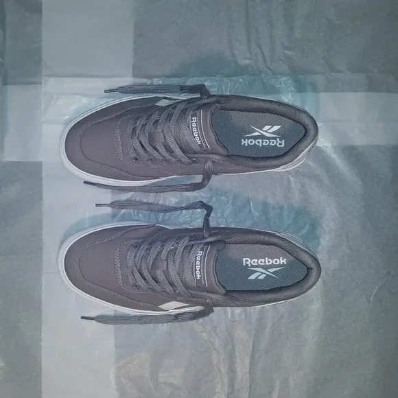 Reebok Sneakers Brand NEW, Men size 10