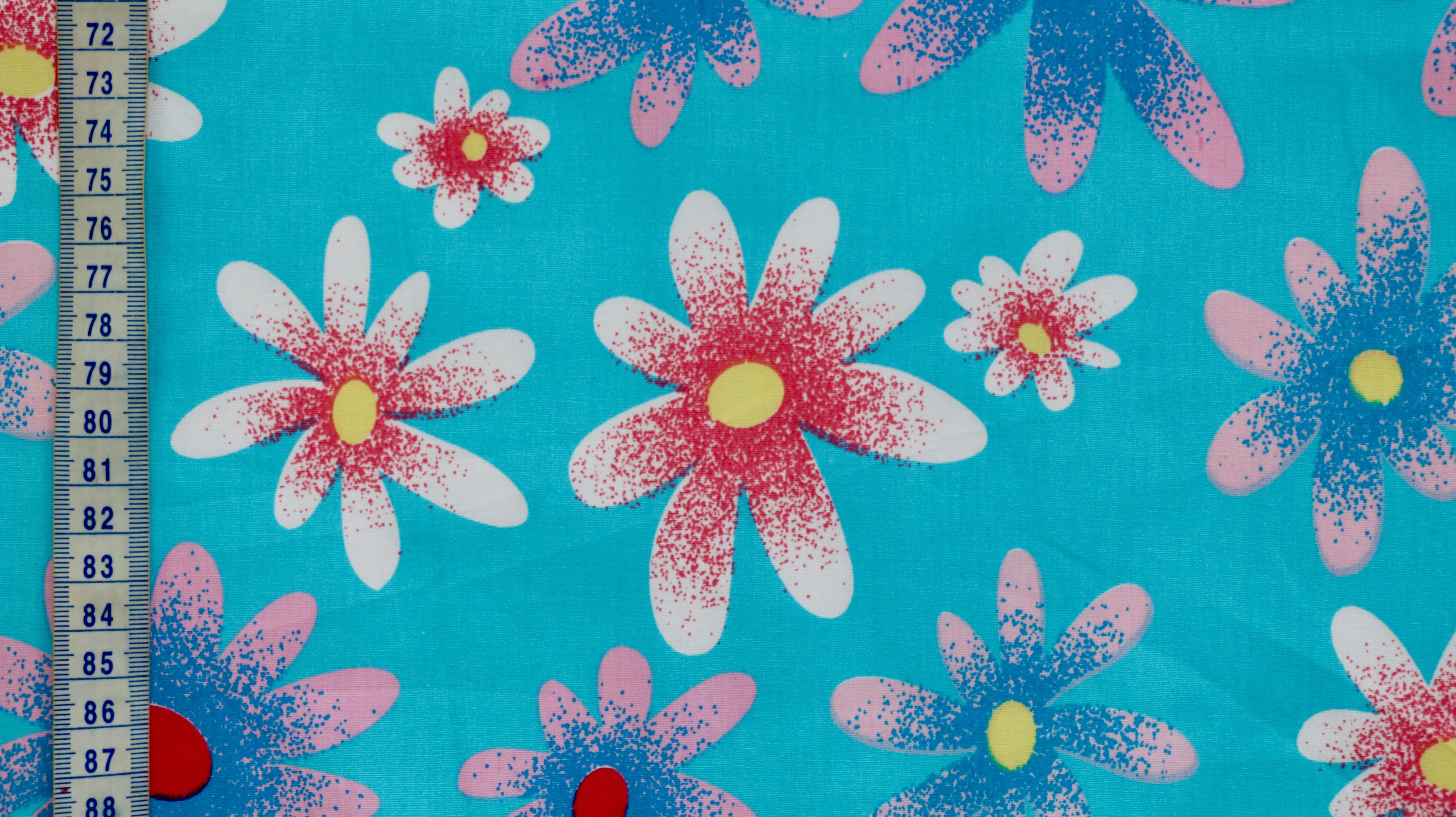 REMNANT 0.55m x 1.48m - 100% COTTON FABRIC - Large floral Design - Sky blue
