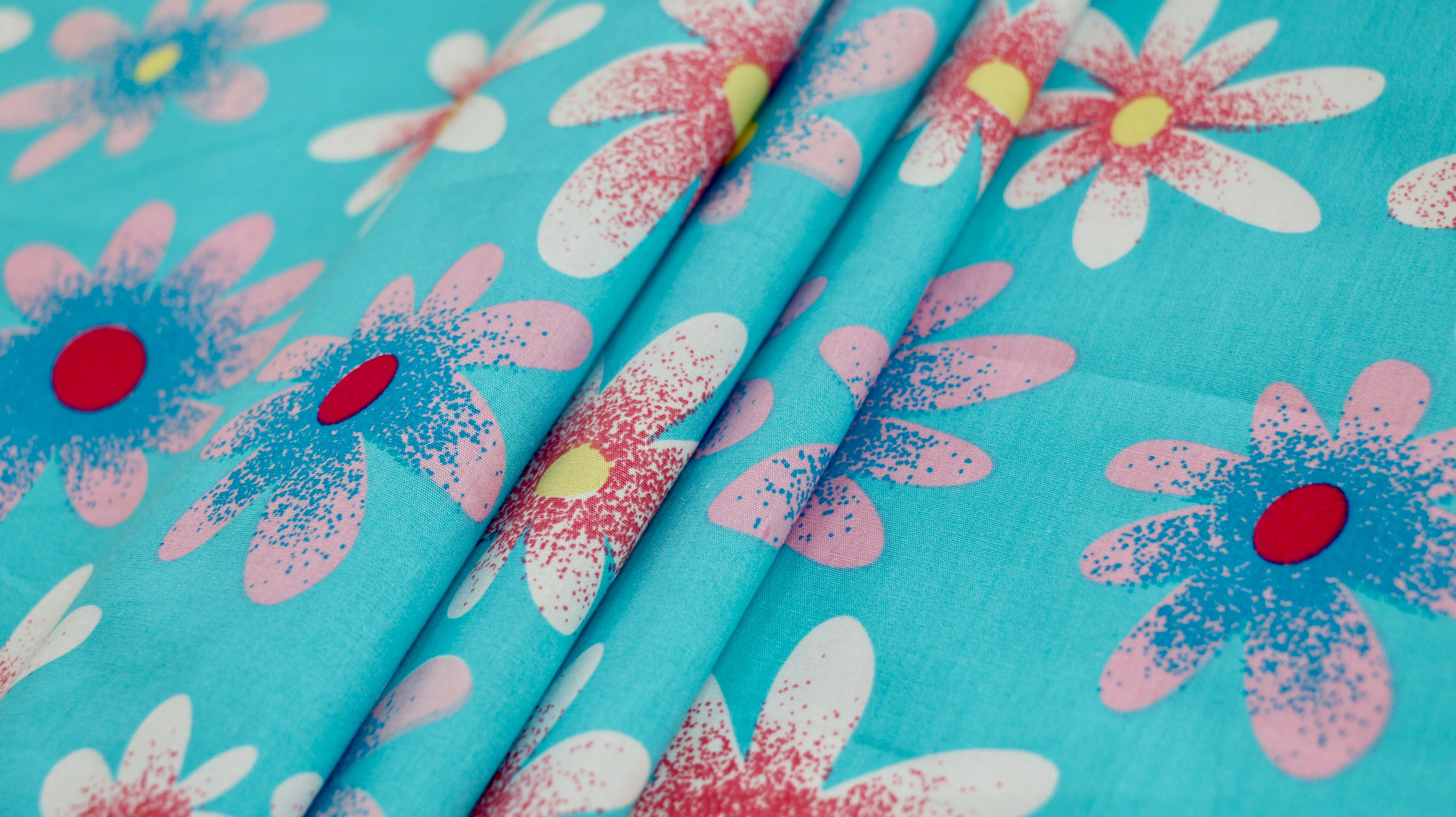 REMNANT 0.55m x 1.48m - 100% COTTON FABRIC - Large floral Design - Sky blue