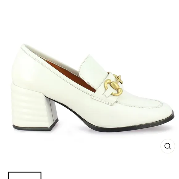 Saint Vera Off White Leather Handcrafted Shoes NWOB 6