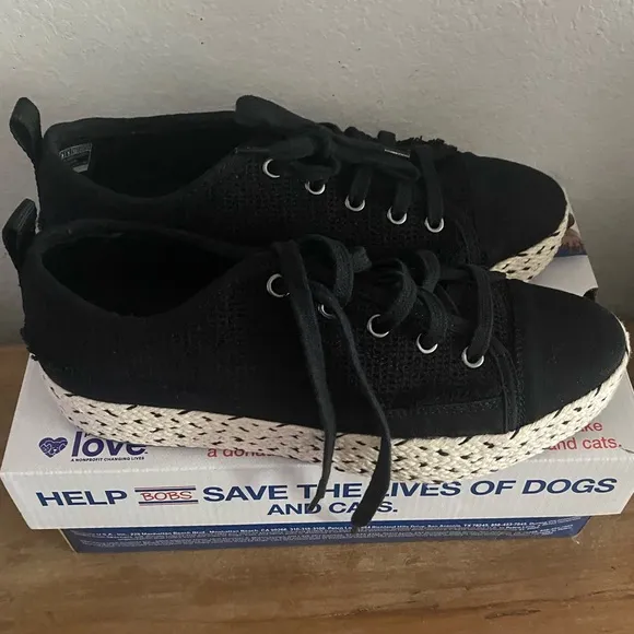 Skechers BOBS Women Espadrille Lace-Up Sneakers Platform Shoes Black Size 8