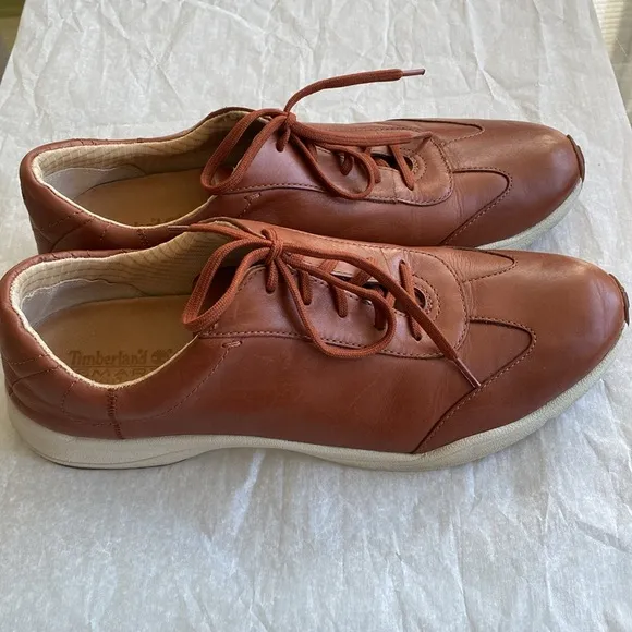 Timberland®️Smart Comfort System Leather Sneakers Size 9 NWOT