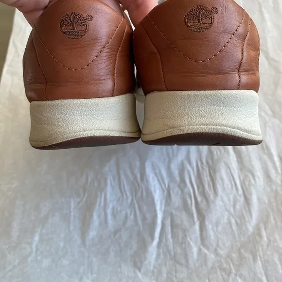 Timberland®️Smart Comfort System Leather Sneakers Size 9 NWOT