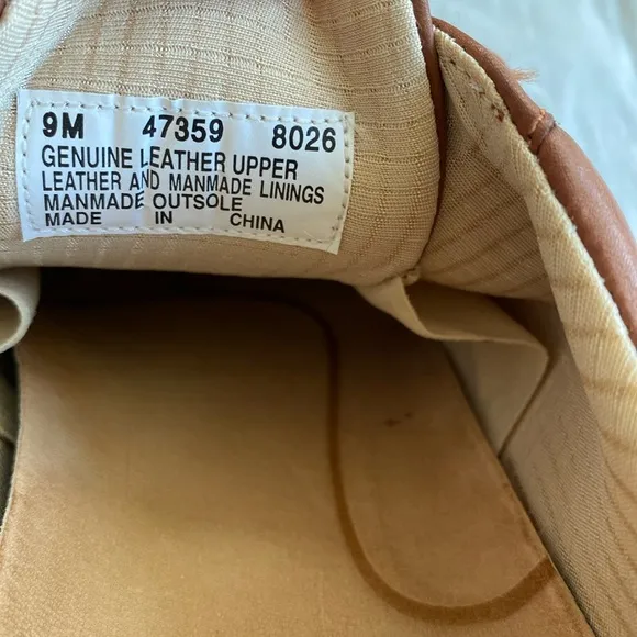 Timberland®️Smart Comfort System Leather Sneakers Size 9 NWOT