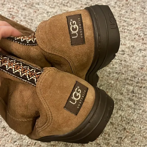 Ugg Chestnut Ultra Tall Women’s Braid Boots Size W 8