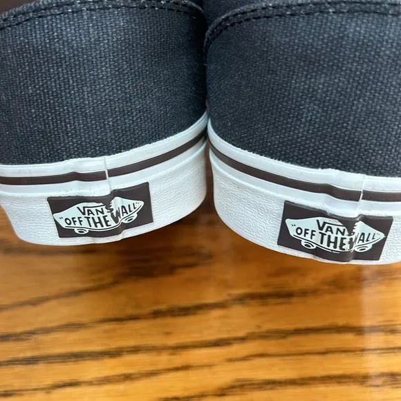 Vans UltraCush gray sneakers with brown leather trim.  Men’s Size 9.5.