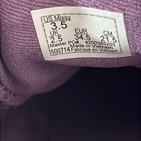 VANS Ward Low Top Sneaker Purple Size 3.5 NEW