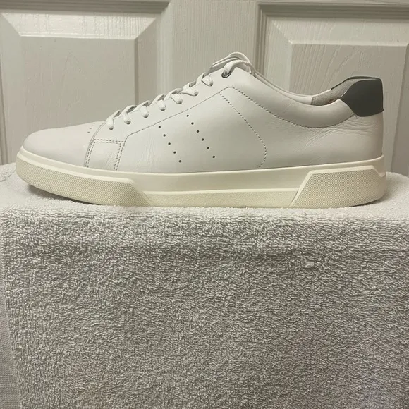 WHITE VINCE MENS BRADY SNEAKER
